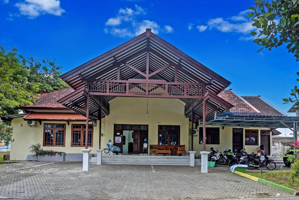 Hotel O Villa Kusuma ResidenceNearRSI Fatimah Banyuwangi 1/24