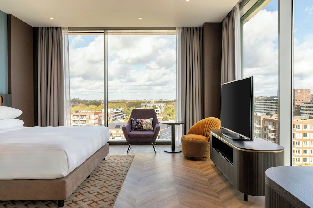 1 BEDROOM, JUNIOR SUITE