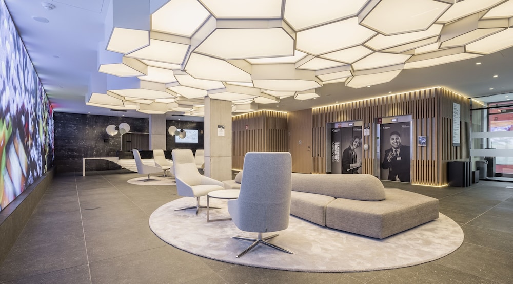Lobby at HOTEL ILUNION SAN MAMES, BILBAO
