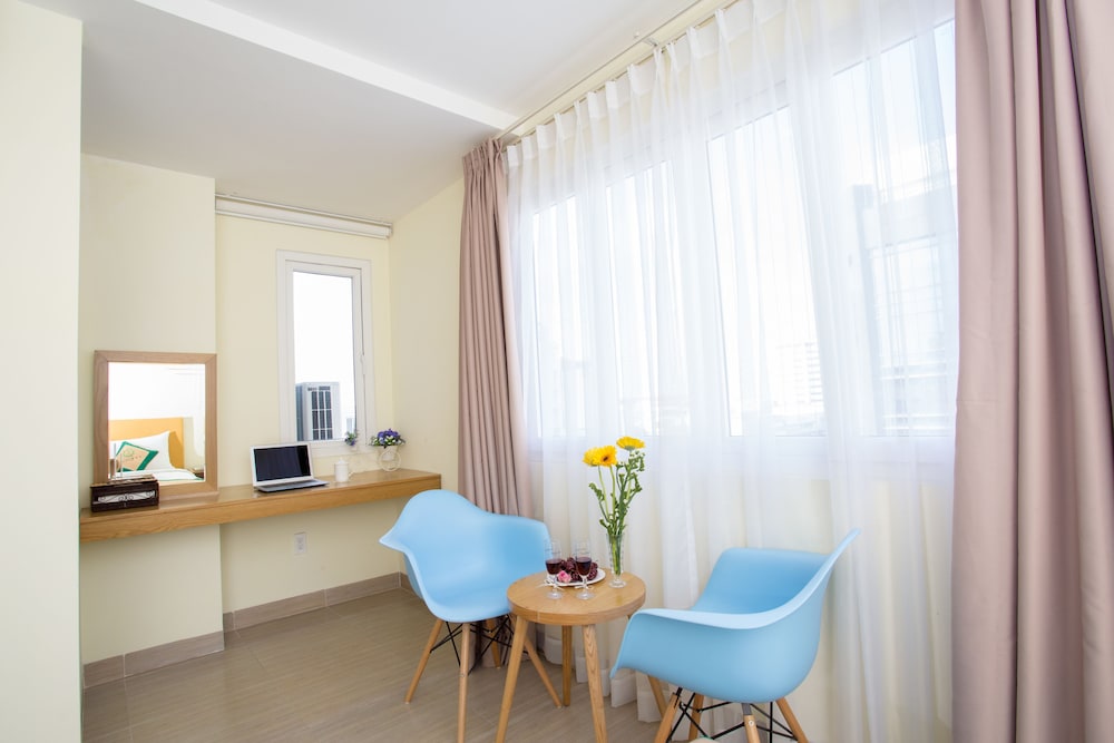 Camila Hotel 37/50