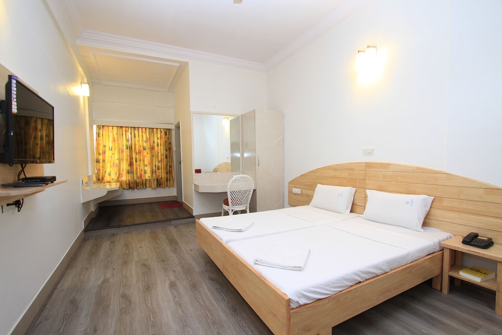 Hotel Vellara 7/50
