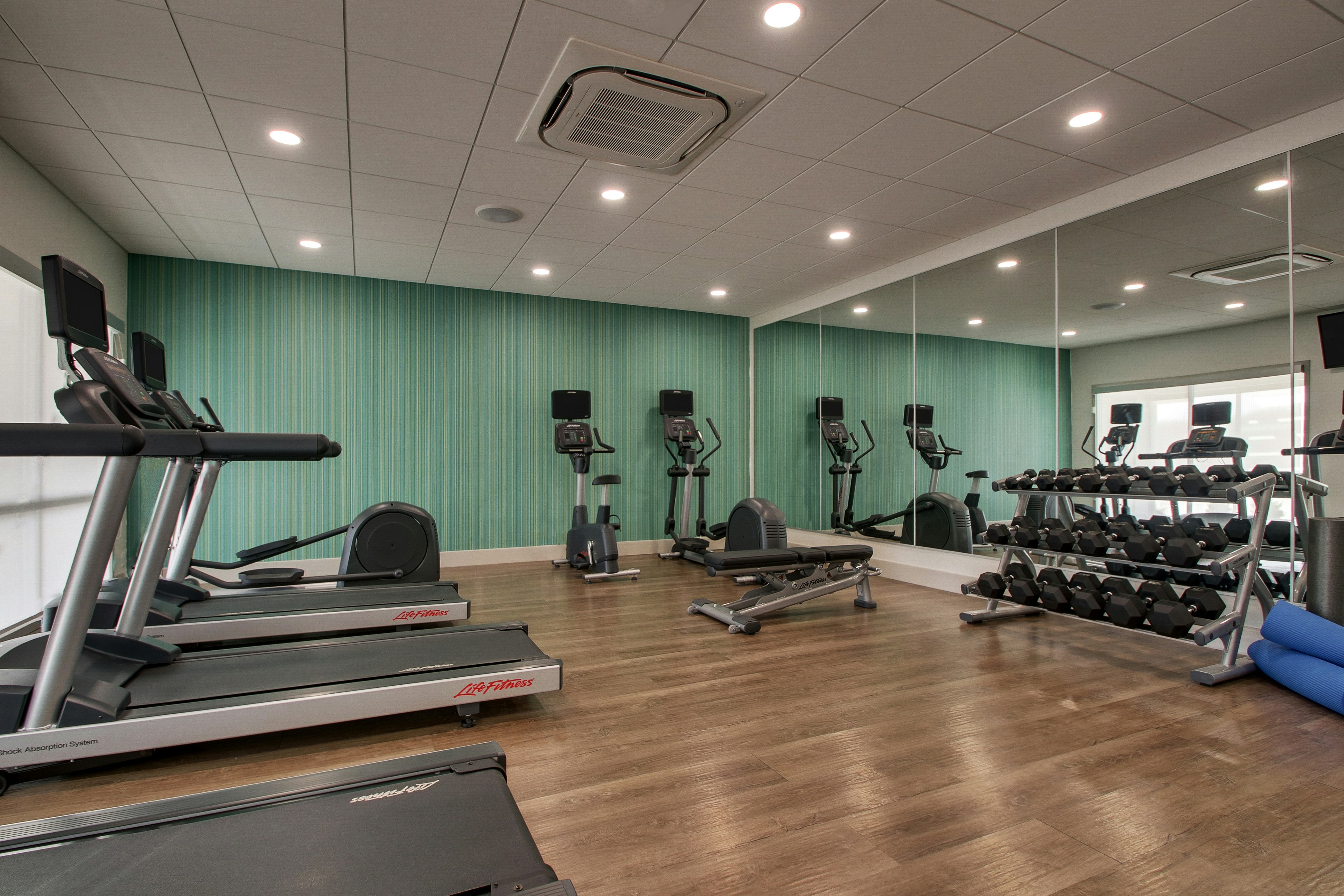 Holiday Inn Express Suites Mount Vernon 40/57
