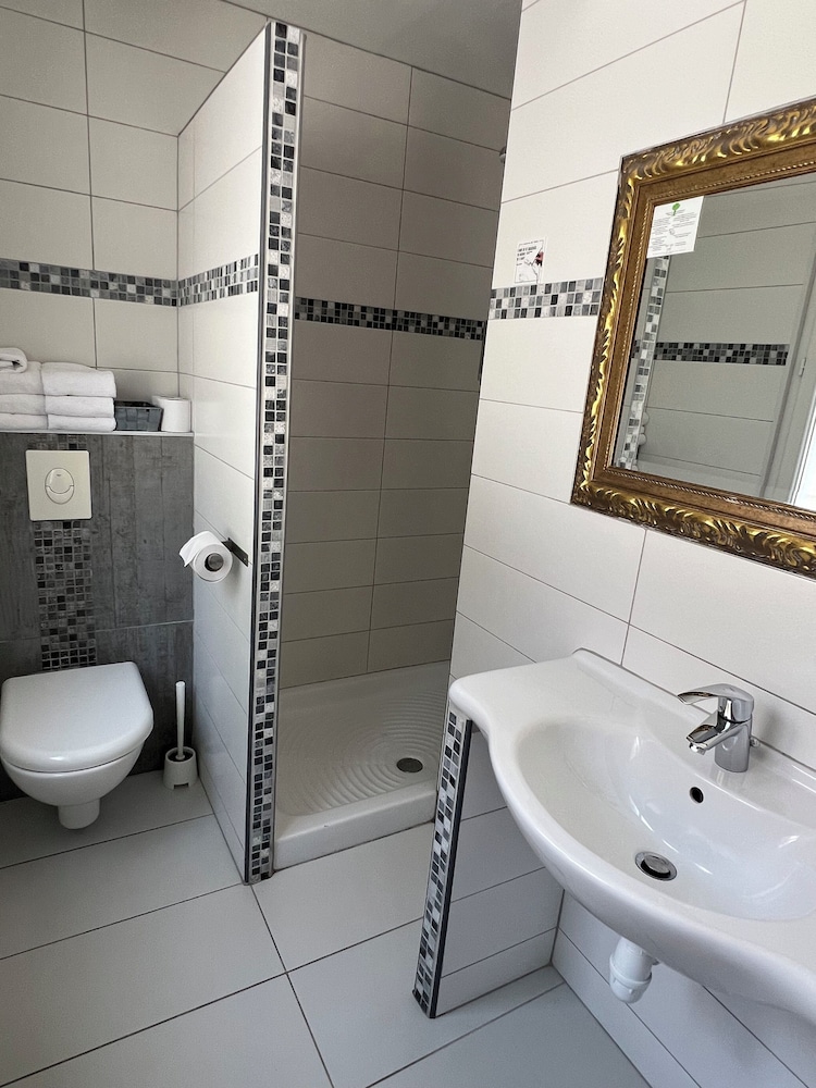 Hotel the Originals Martigues Clair 46/50