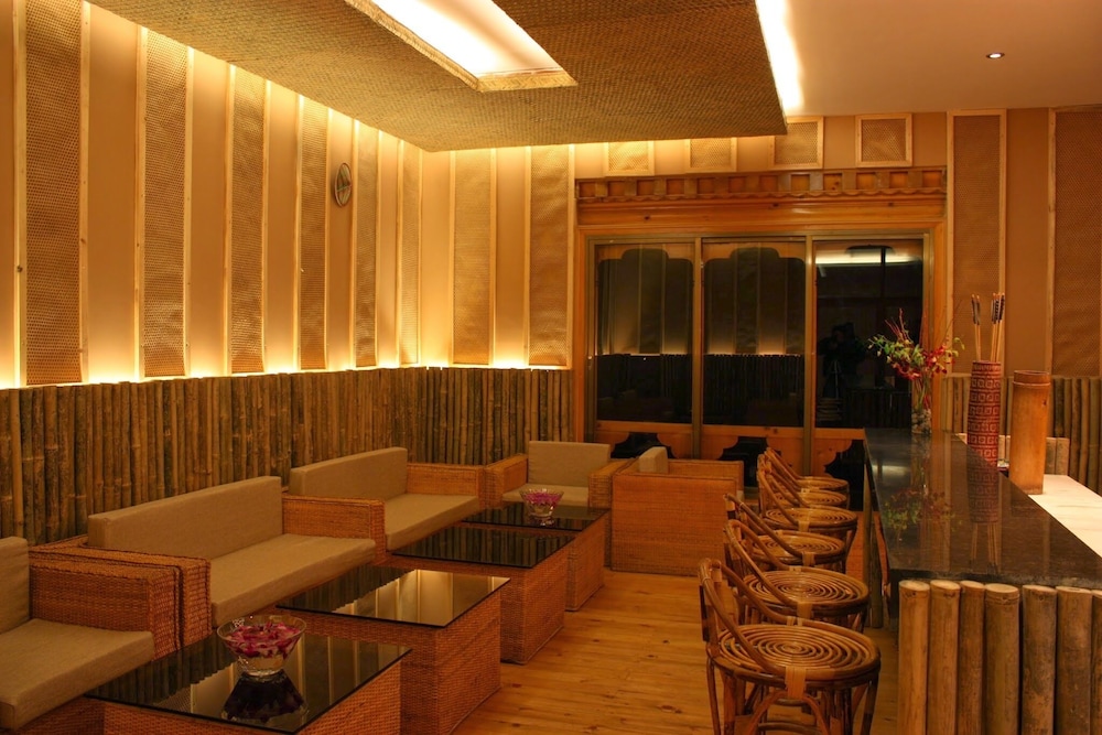 UDUMWARA RESORT 33/50