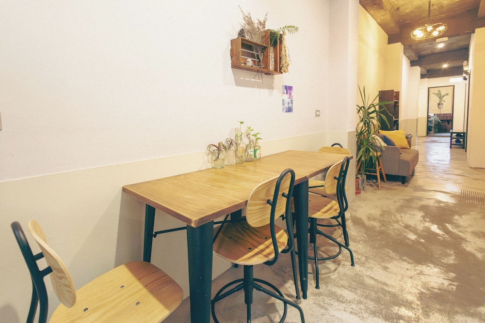 Dongmen 3 Capsule Inn - Hostel 40/50