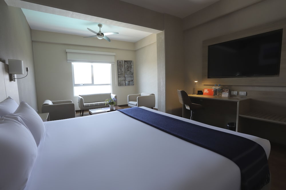 CASA ANDINA SELECT TACNA 23/76