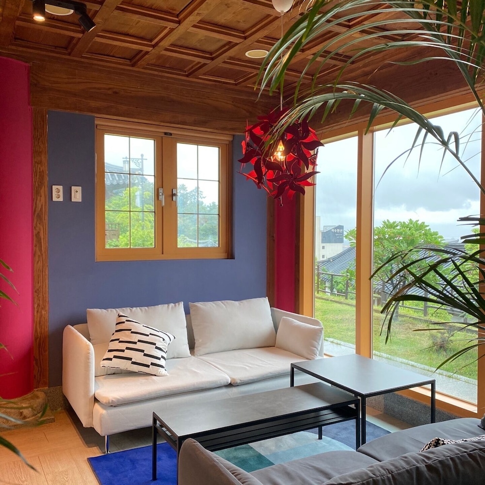 Hanok Hotel Odongjae 22/43