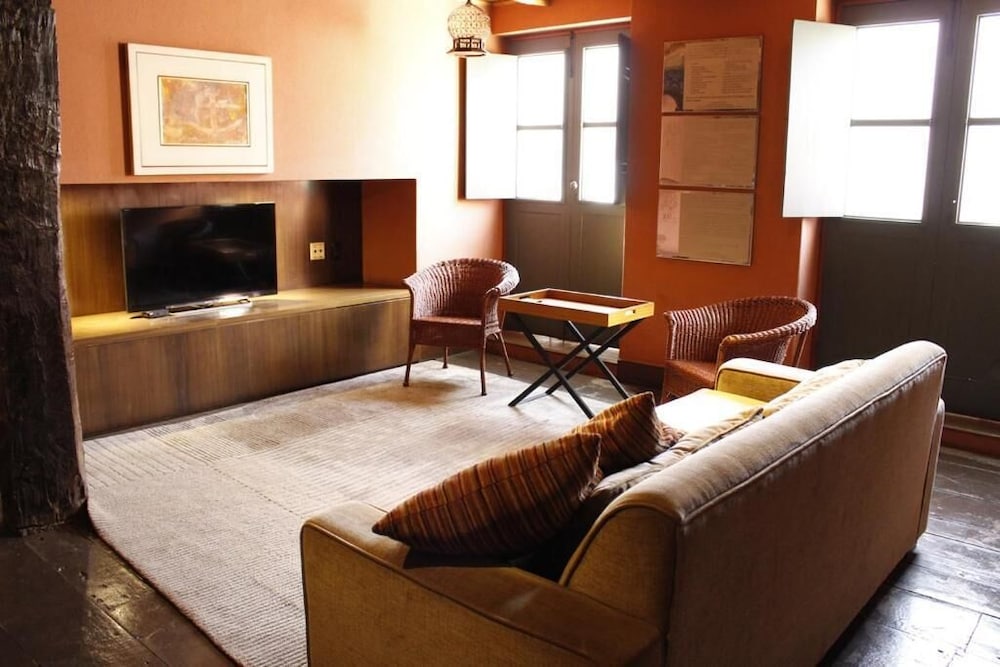 Hotel Quadrado 36/50
