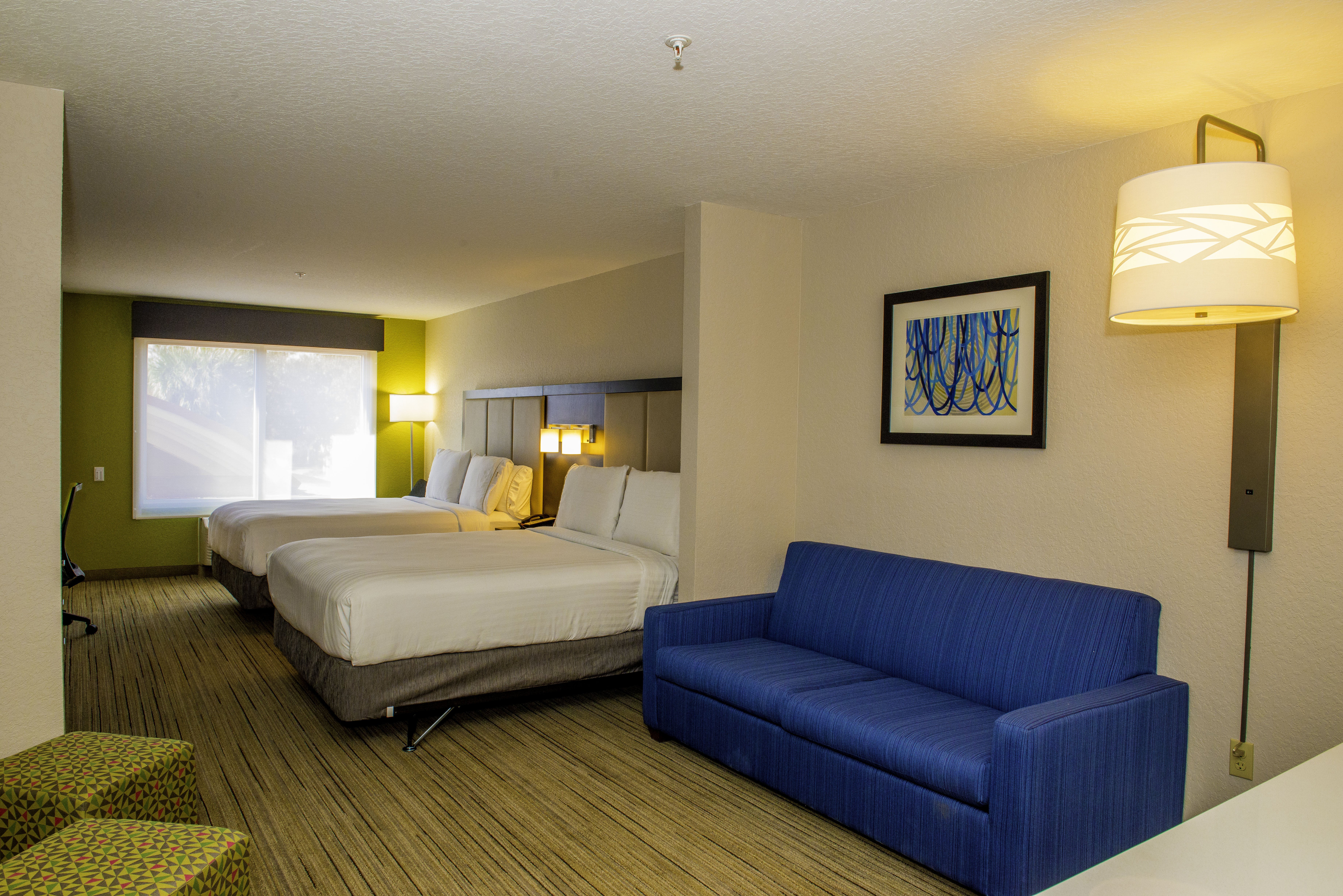 Holiday Inn Express and Suites St. Petersburg North (I-275), an IHG Hotel 25/58