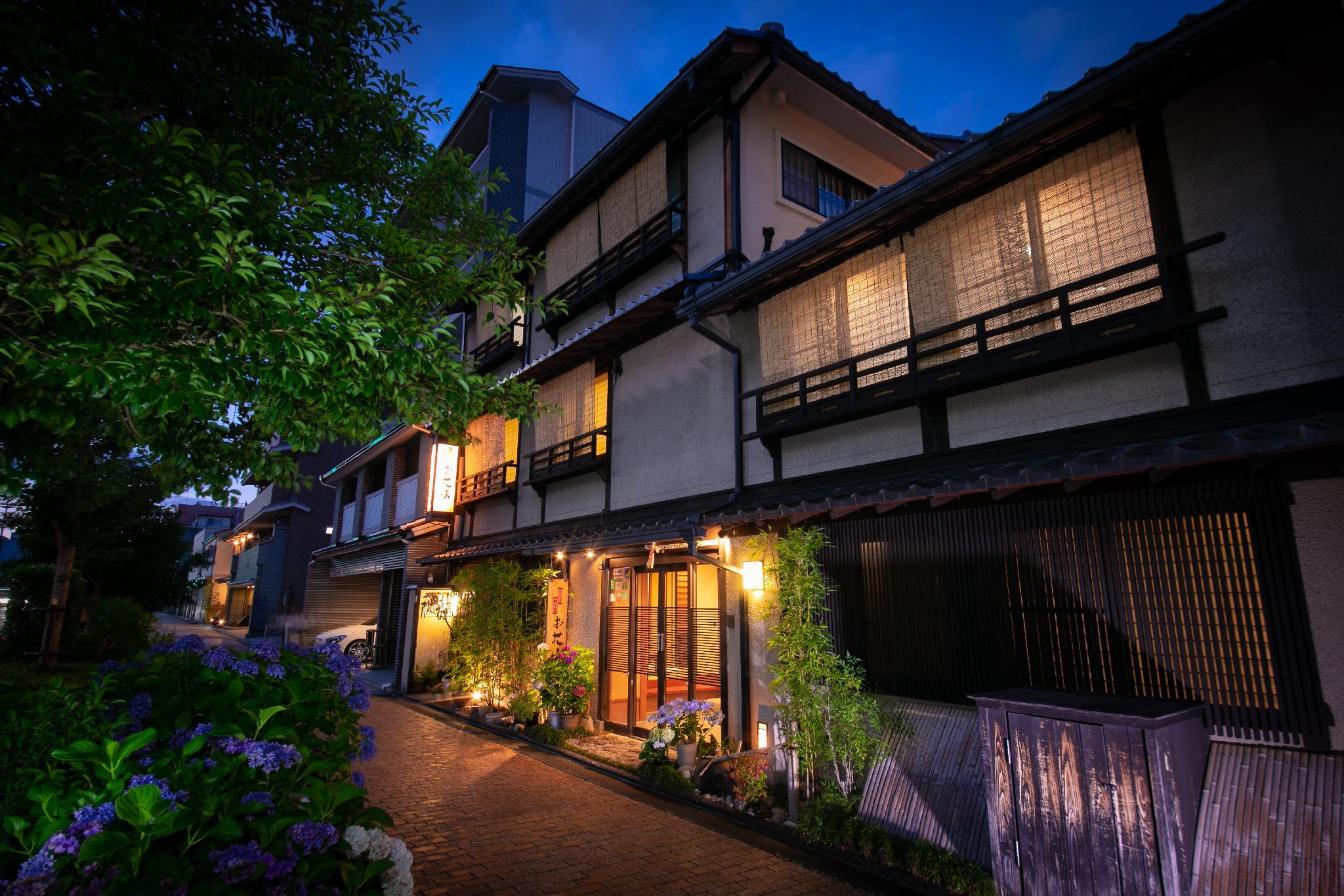 JAPANESE, SINGLE, PRIVATE BATHROOM