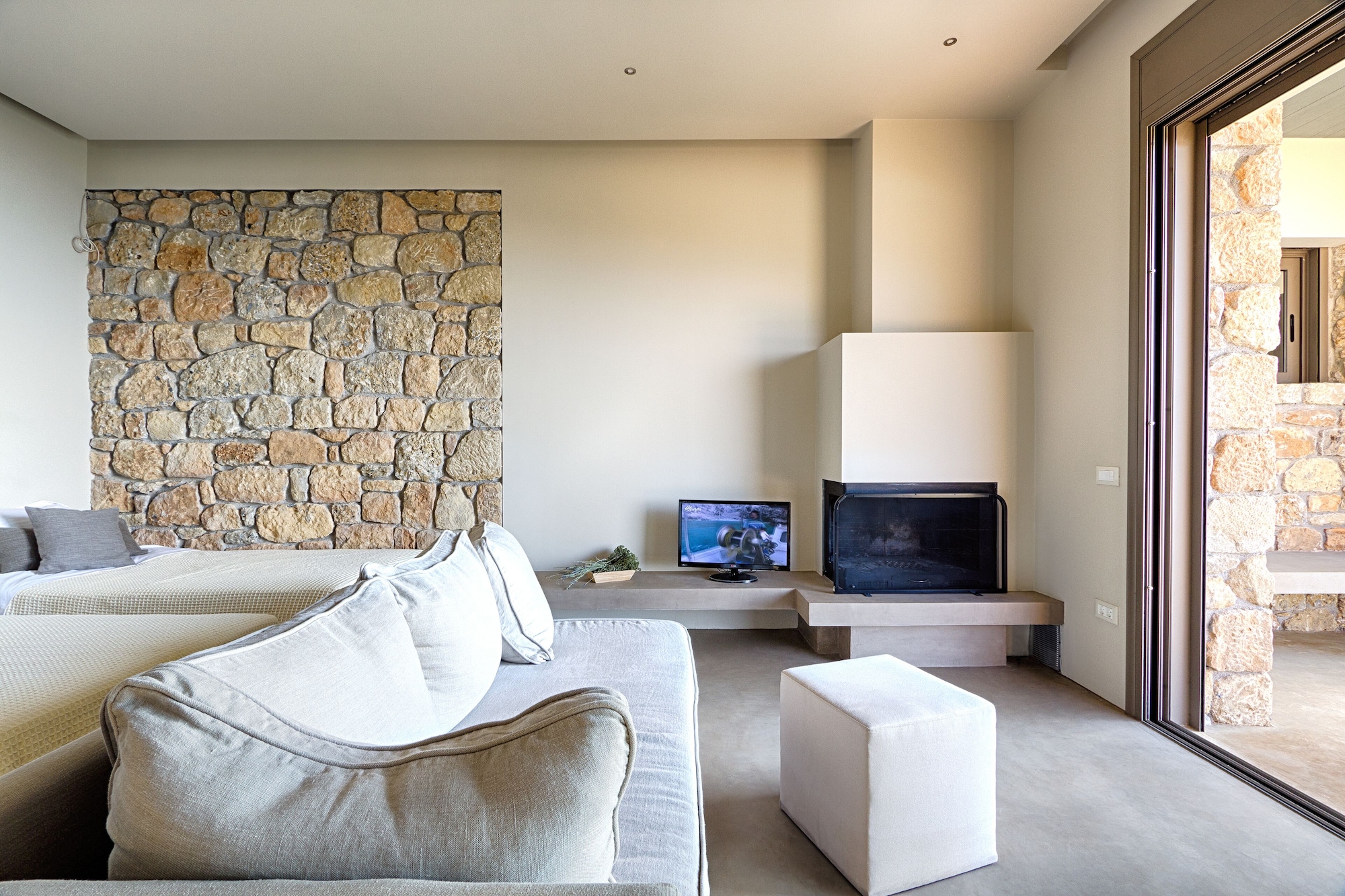 JUNIOR SUITE, STUDIO