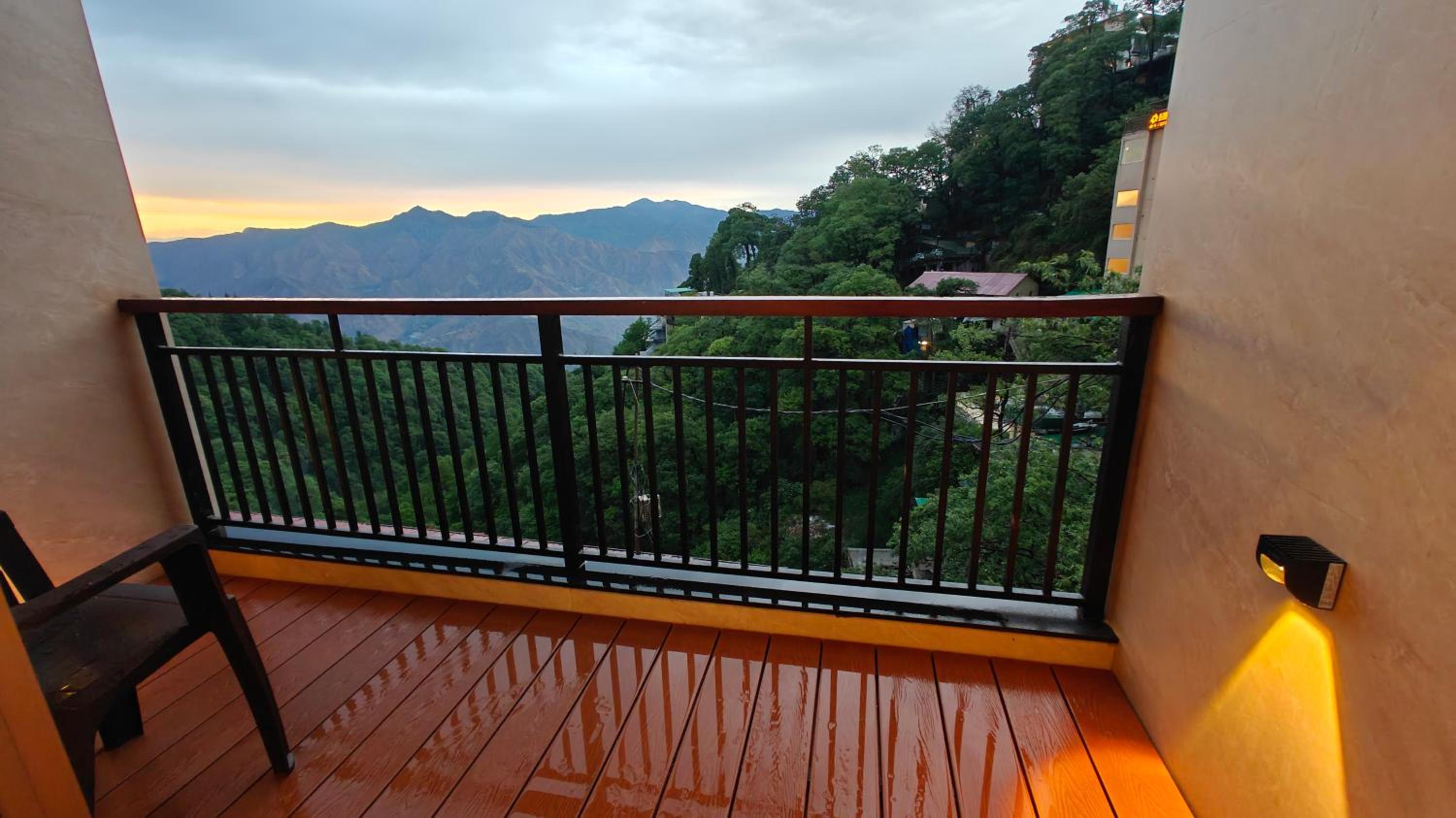 HOTEL VISHNU PALACE 32/55