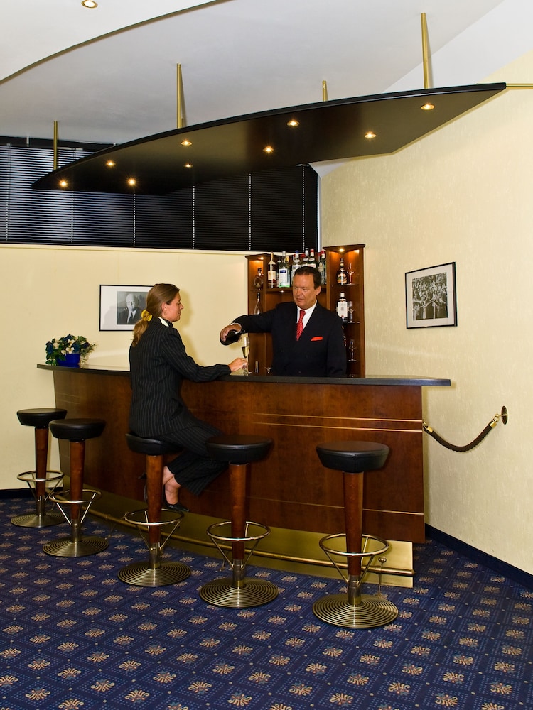 Hotel Prasident 36/41
