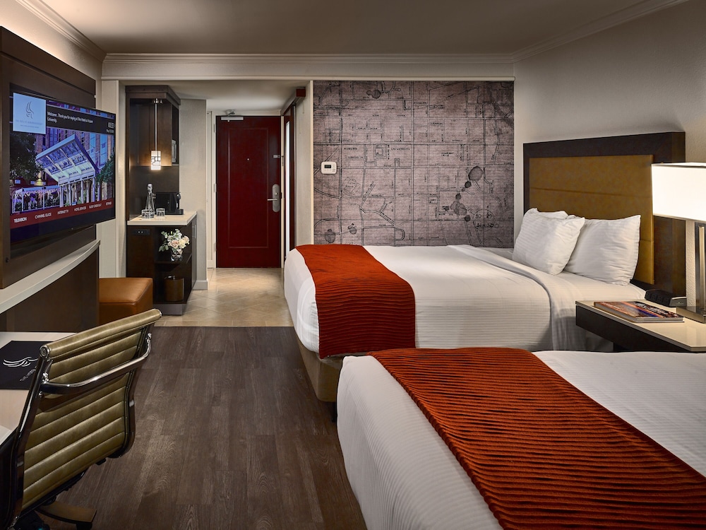 Executive, 2 Queen Beds