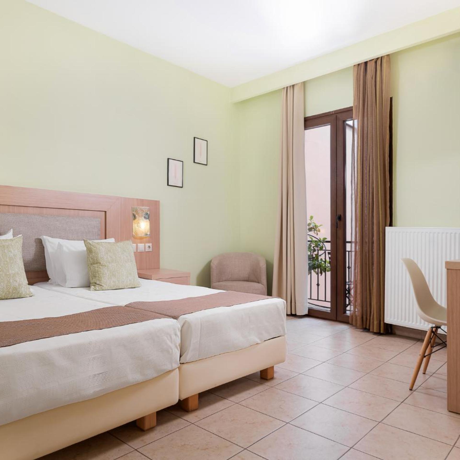 Minotel Leto 12/52