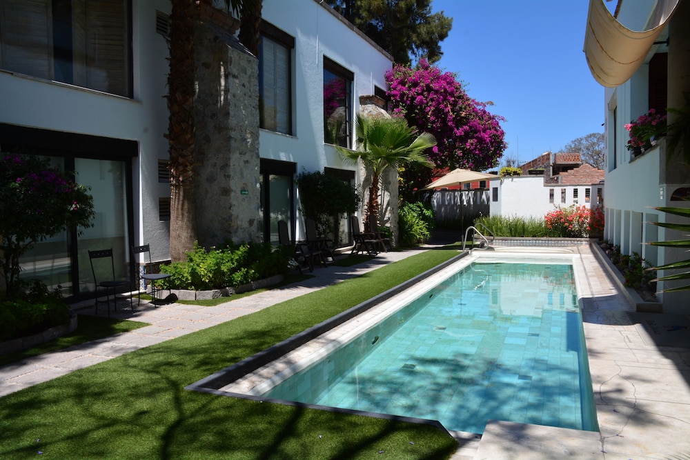 Doña Urraca Hotel &amp; Spa 60/67