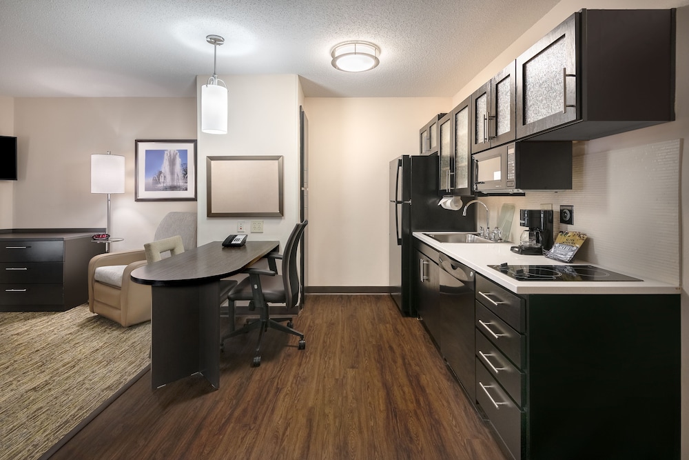Candlewood Suites Washington Dulles Sterling 26/50