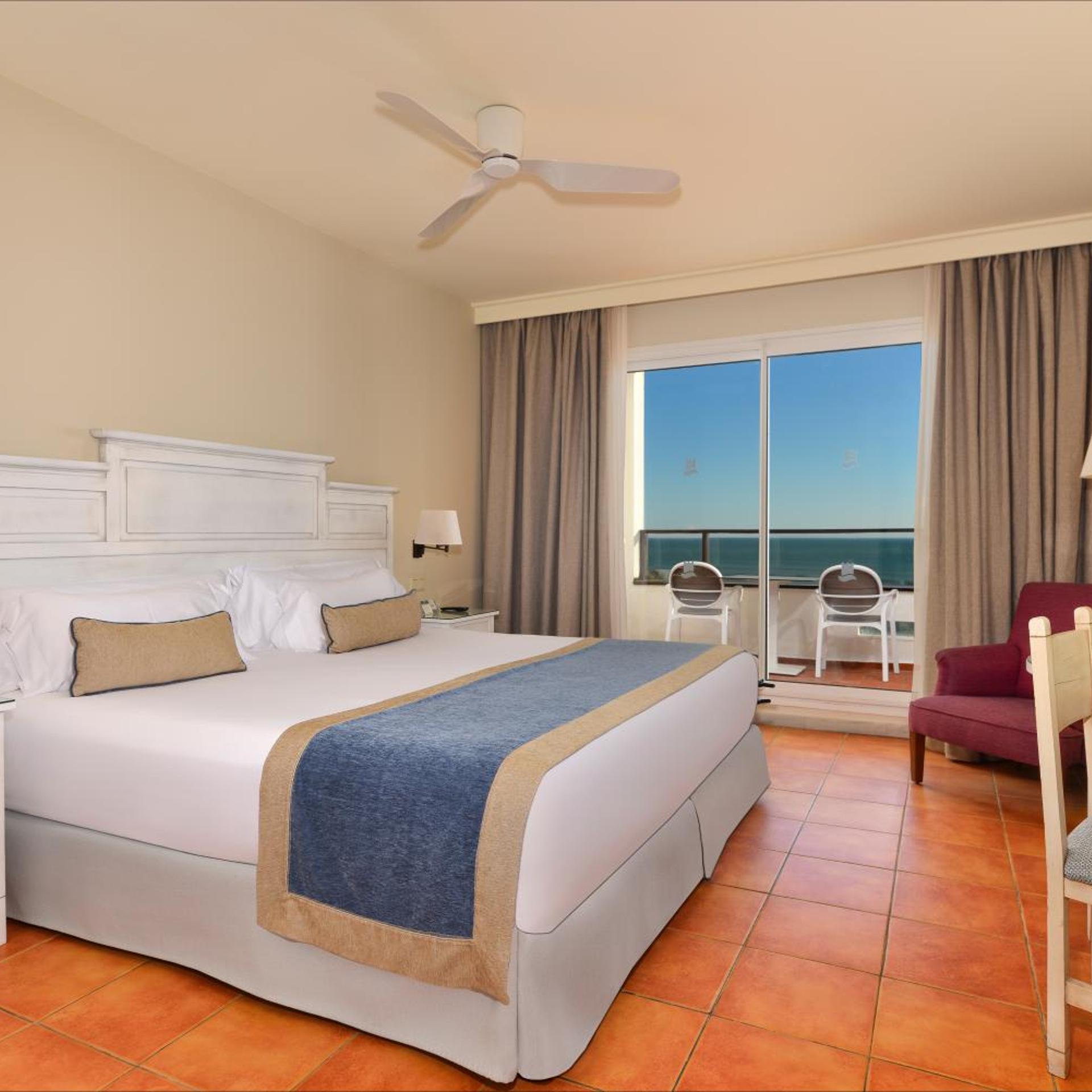 Room, Twin Beds, Sea Front