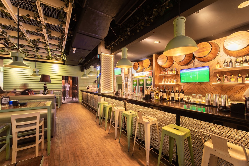J.ICON HIP HOTEL 37/53