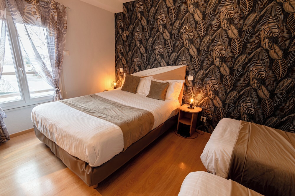 HOSTELLERIE DU CENTROTEL ET SPA 12/29