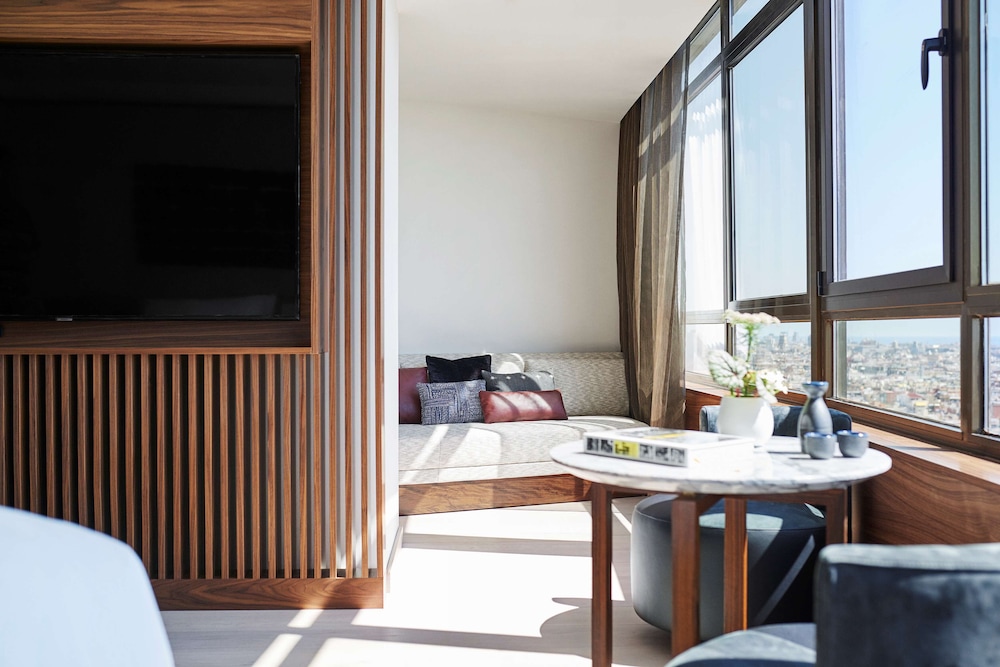 Nobu Hotel Barcelona 60/68