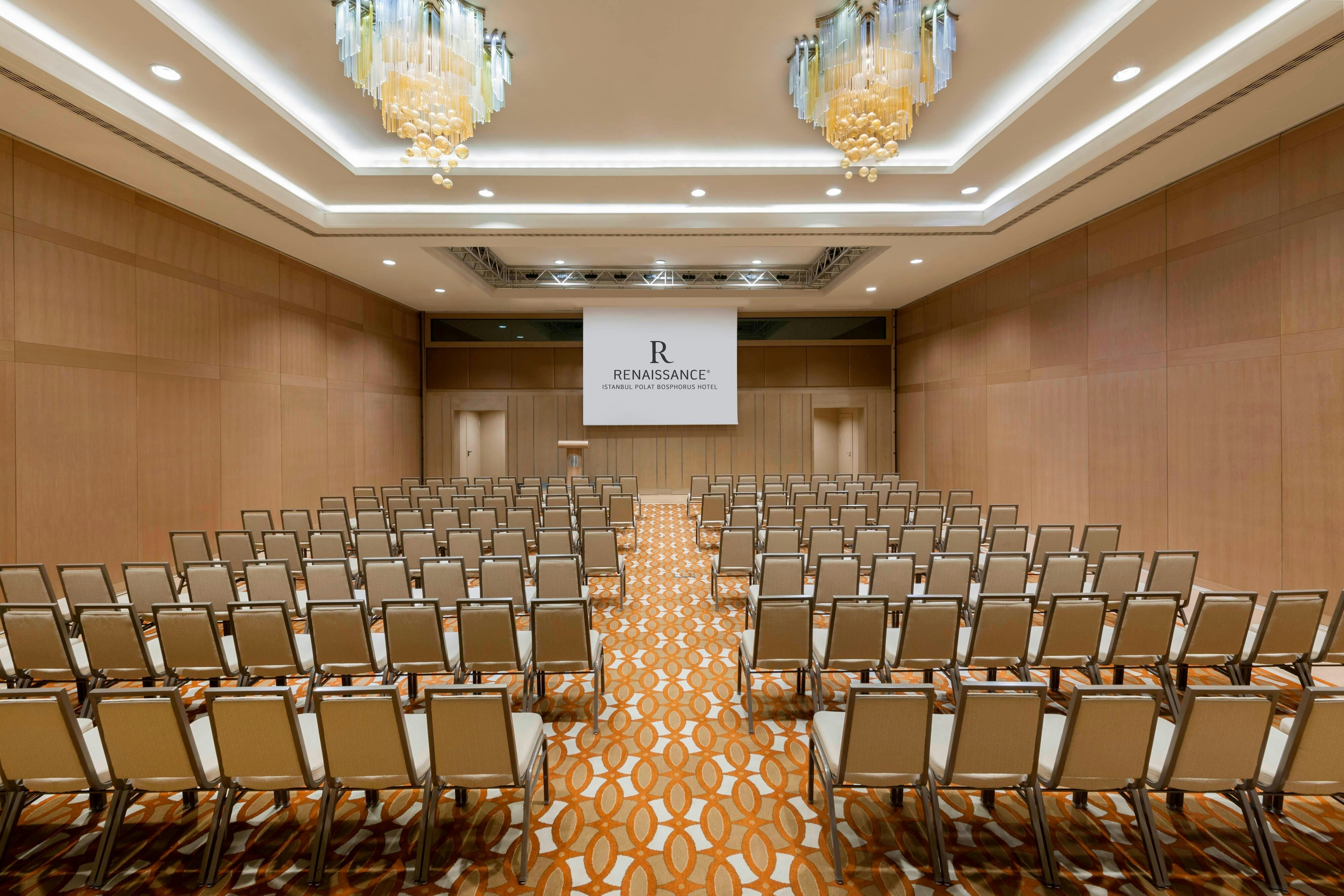 Renaissance Istanbul Polat Bosphorus Hotel 61/68