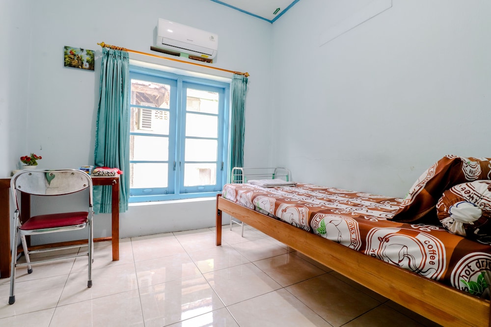 Bahagia Sederhana Home Stay - Hostel by ZUZU 22/50