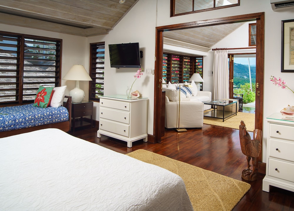 Round Hill Hotel and Villas photo5