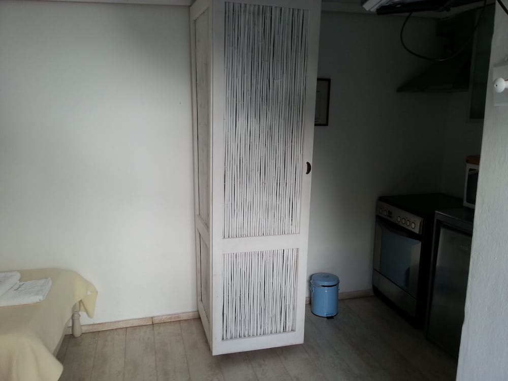 Rania Apartments Studios & Suites 3/50