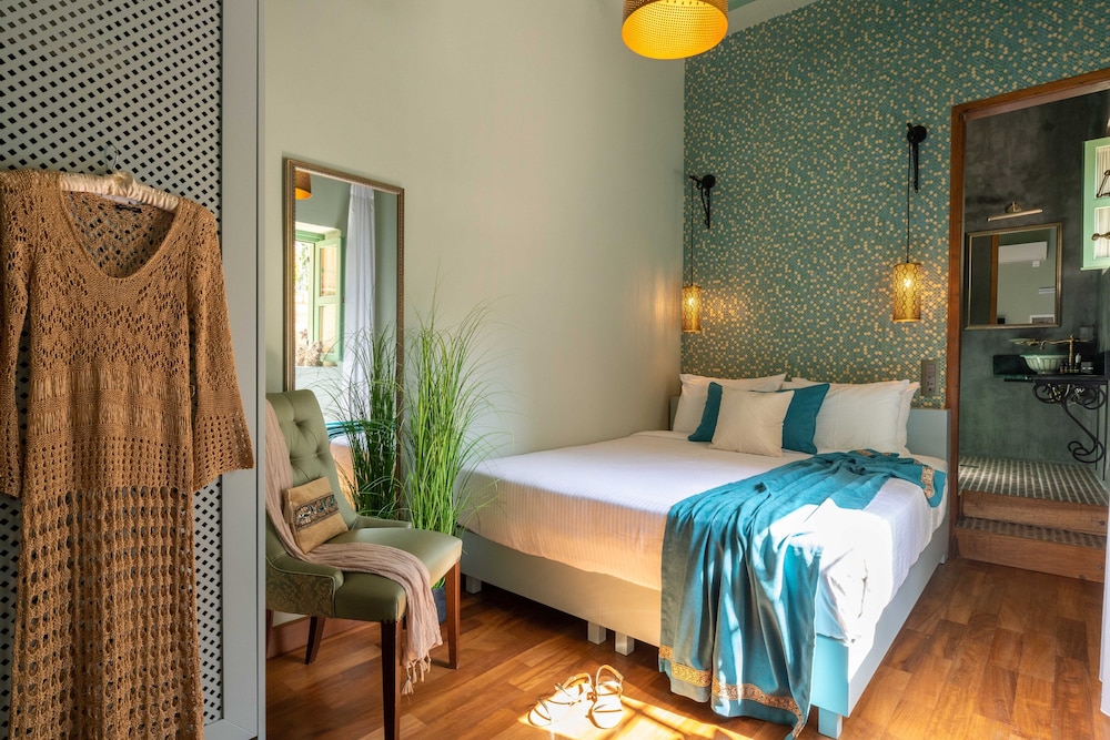 SPERVERI BOUTIQUE HOTEL 10/77