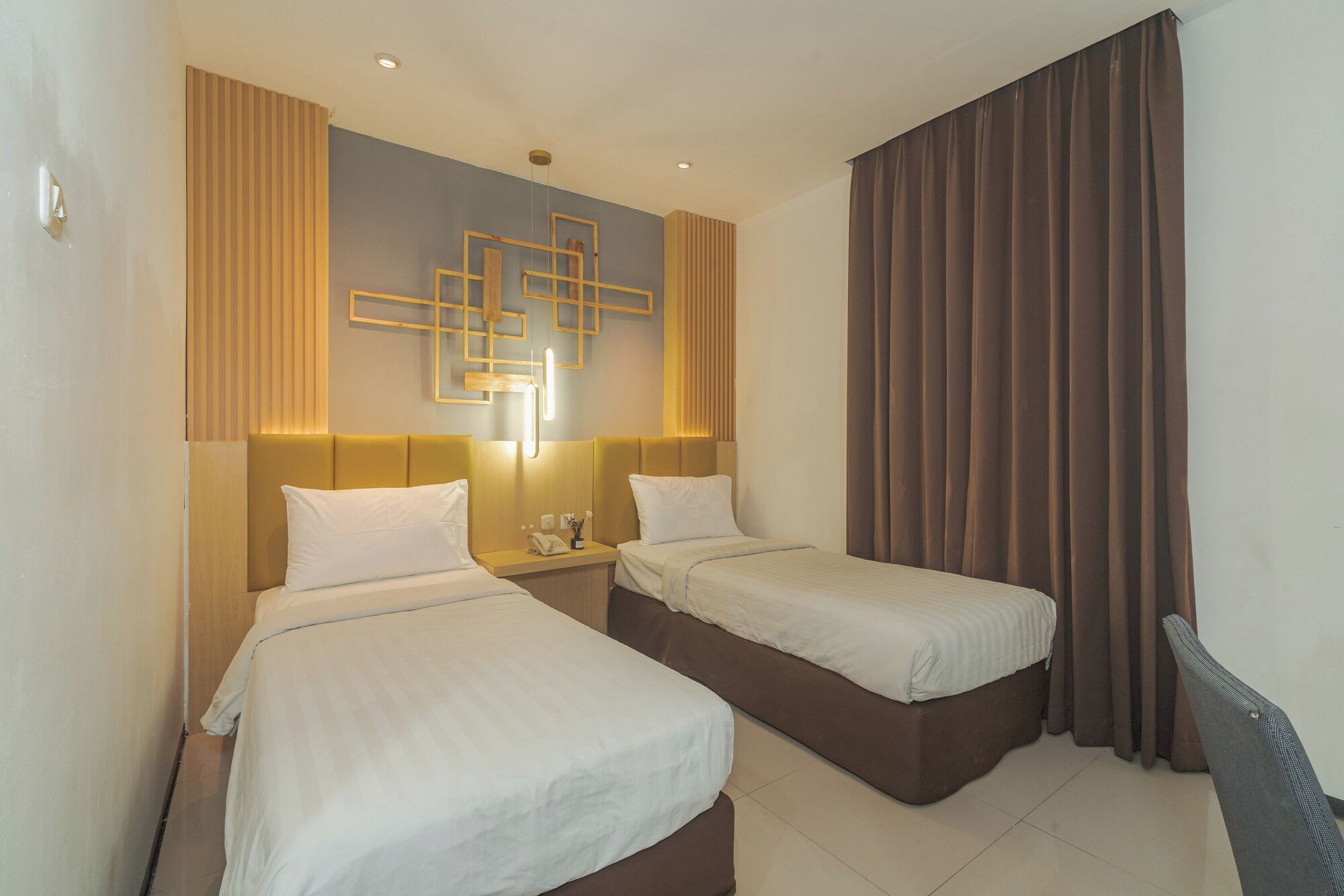 غرفة سوبيريور بسرير مزدوج، Best Hotel Kedungsari 3/5