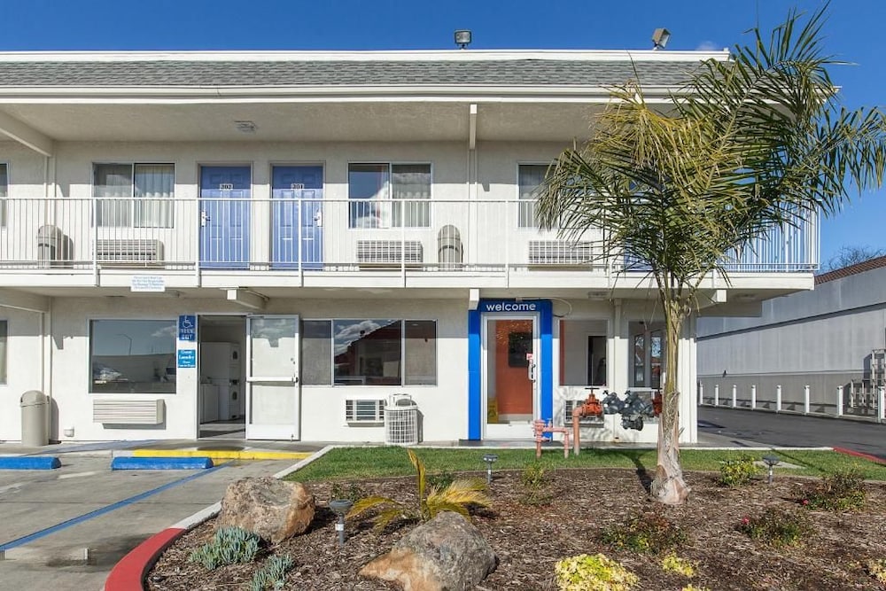 Motel6 Hayward, CA – Silicon Valley Gateway in HAYWARD - CA