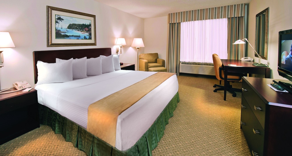 Ann Arbor Regent Hotel Suites 17/55