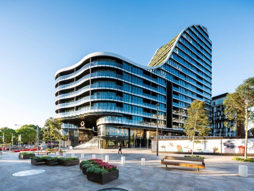 One Global Resorts Green Square 7/50