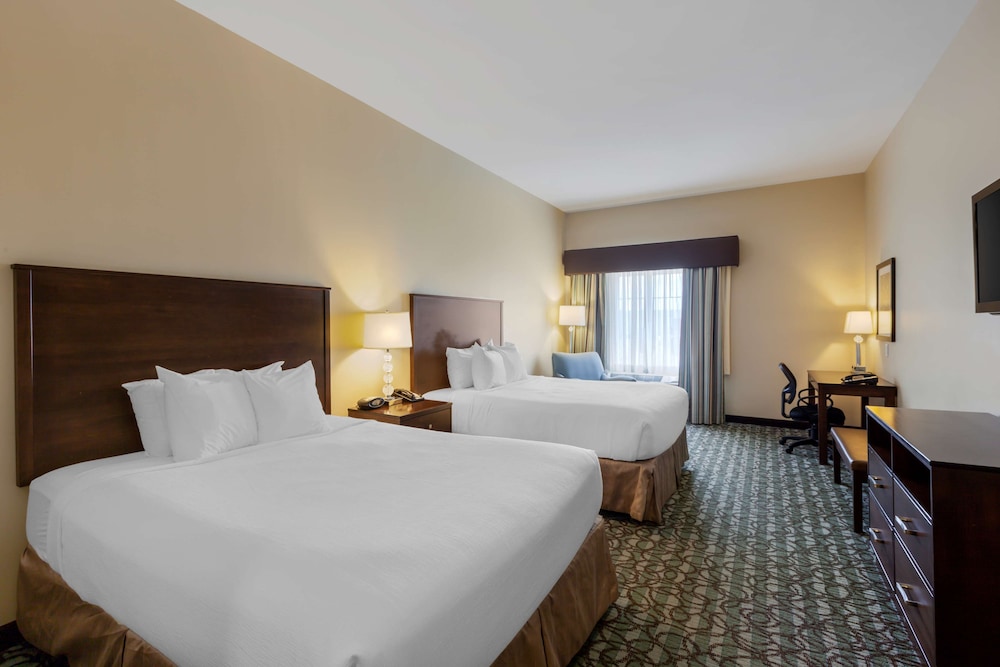 Best Western Plus Walkerton Hotel and Conference Centre 15/43