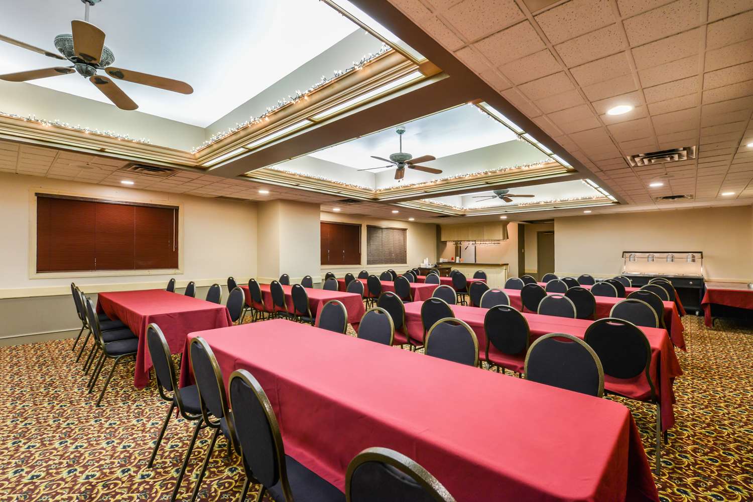 Canadas Best Value Inn Whitecourt 44/51