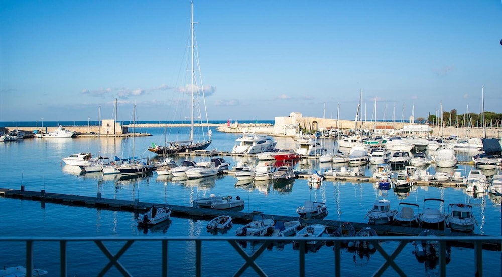 Suite Home Trani 44/50