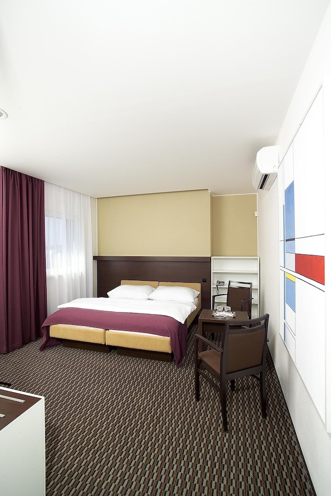 Rottal Hotel 18/39