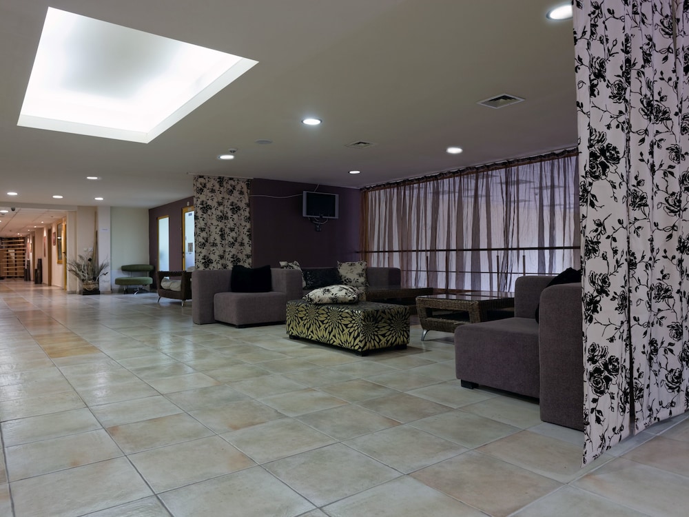 Atlas Hotel 24/36