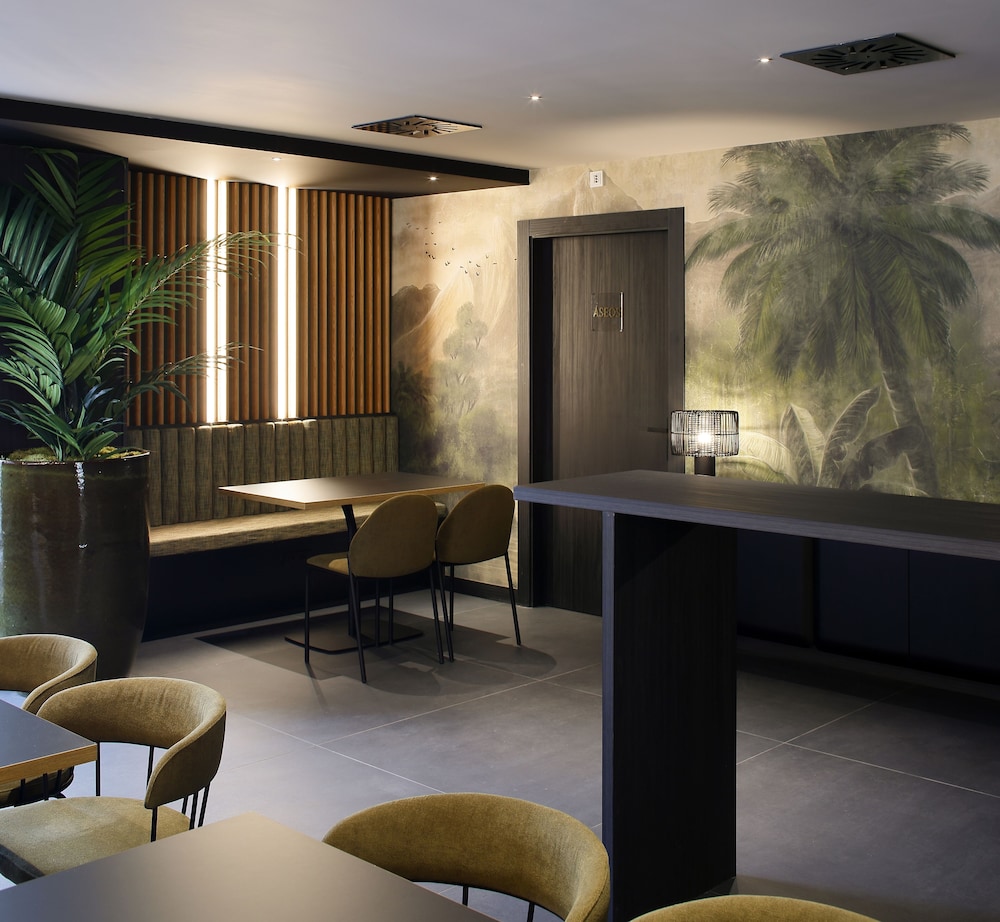 Nuvo Hotel Boutique 33/50