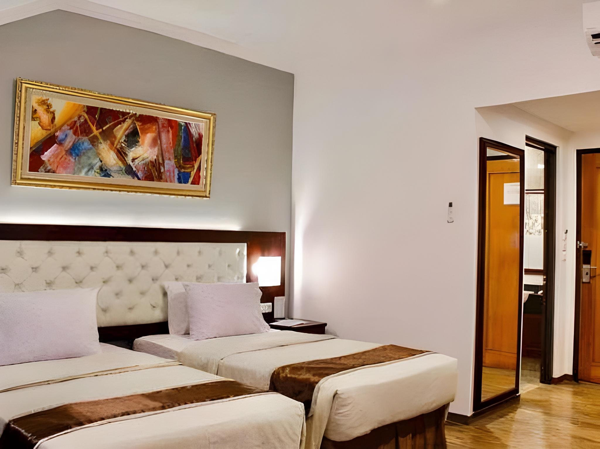 Standard Twin Room