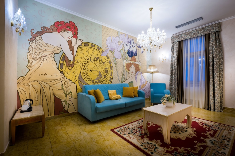 Caruso Old Town Hotel 61/77
