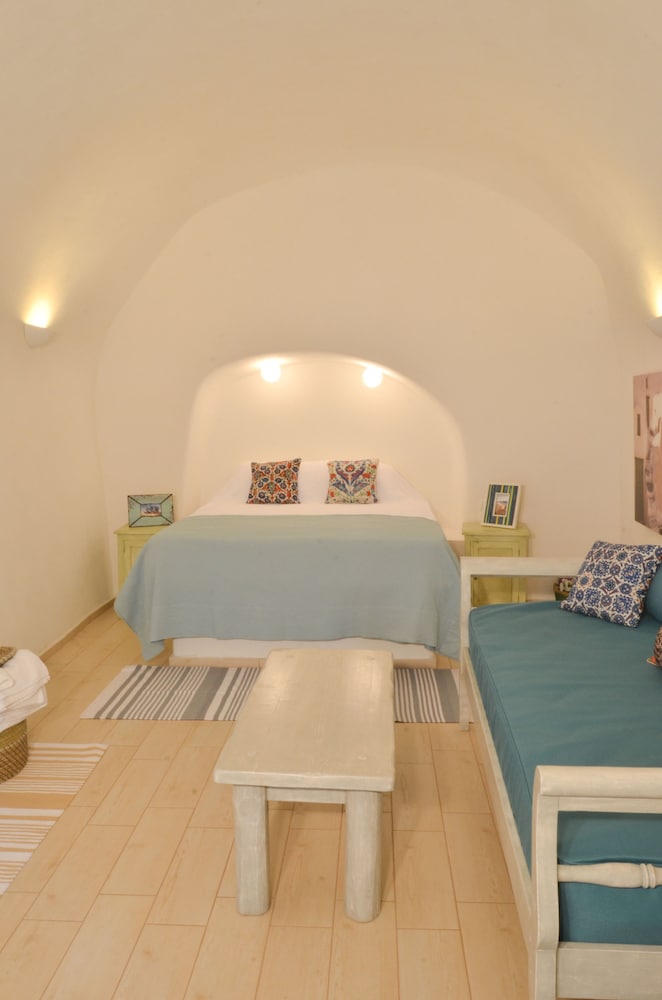 Villa Ariadni 20/50