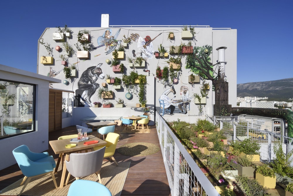 COCO-MAT Hotel Athens 2/56