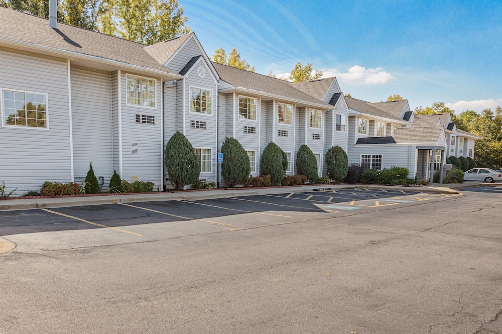 Motel6 Simpsonville, SC - Greenville 48/50