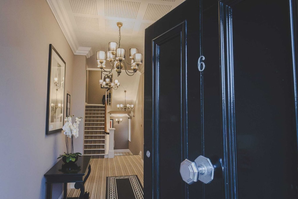 Kensington House Aparthotel by Warren Collection 17/59