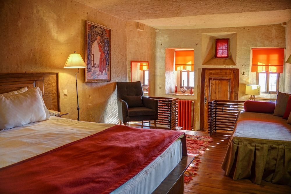 4 Oda Cave Hotel 15/50