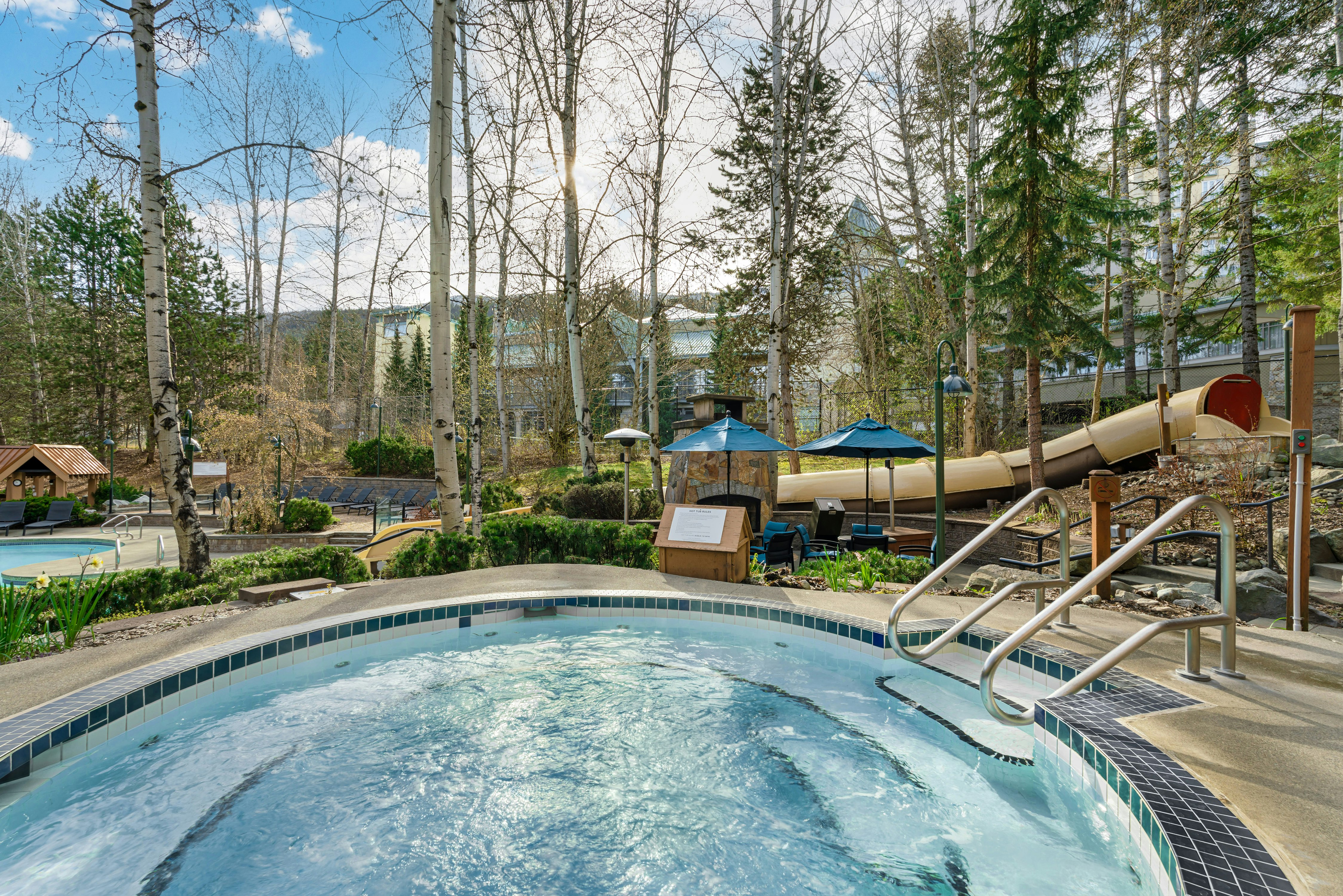 Hilton Grand Vacations Club Whistler (ex. Embarc Whistler) 20/59