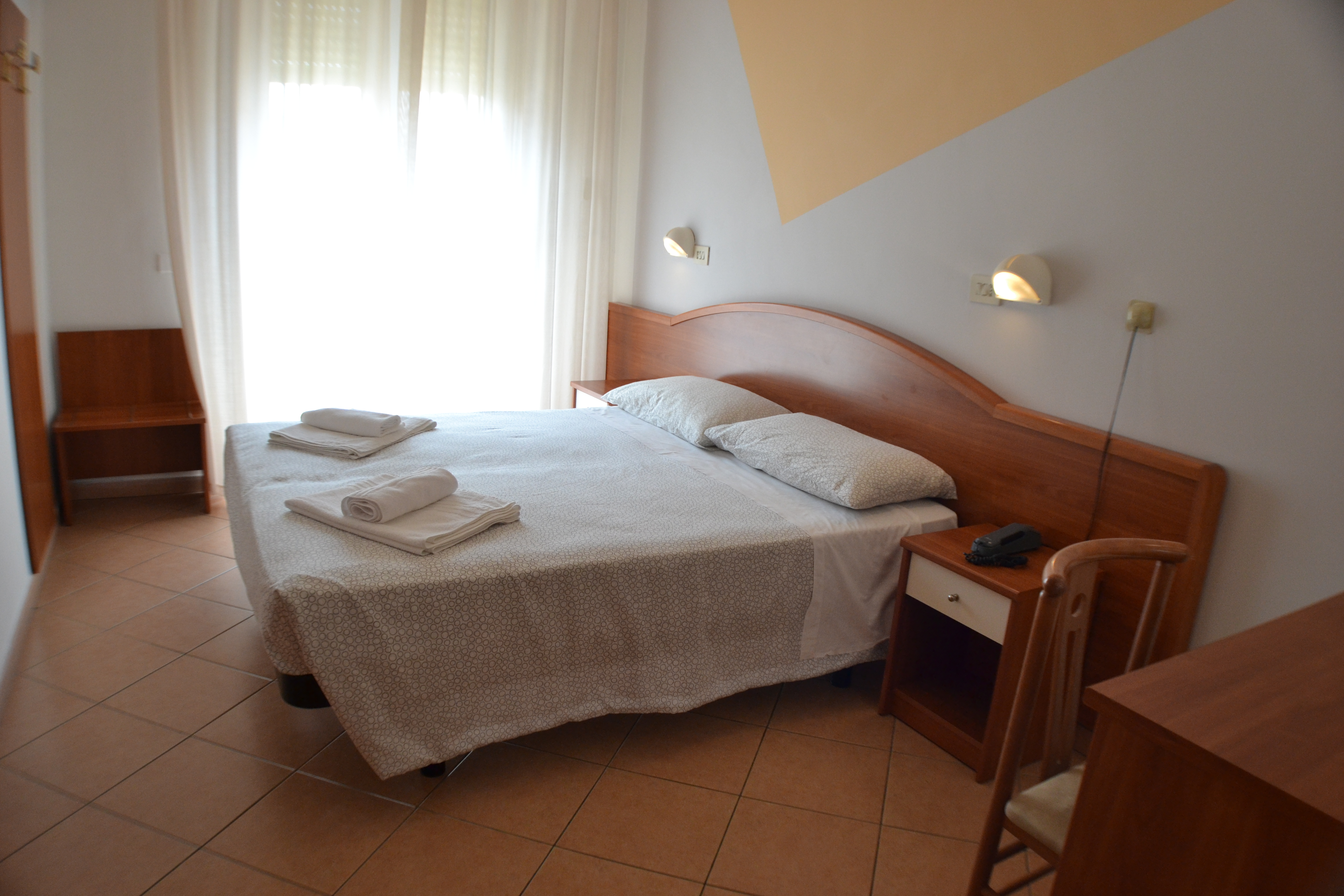 Standard, Double or Twin Bed