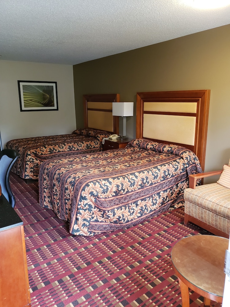 Peach Tree Inn 29/48